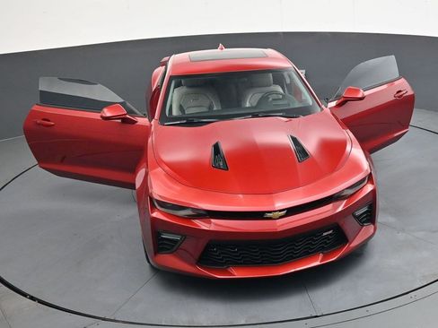 Used 2017 Chevrolet Camaro SS image 35