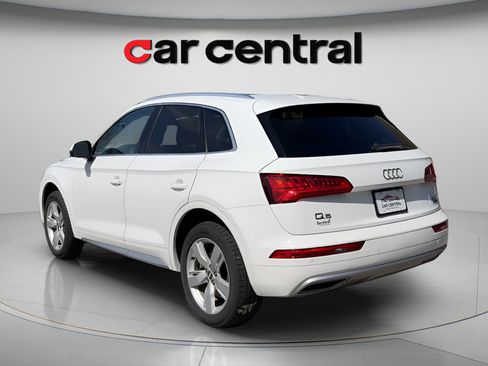 Used 2018 Audi Q5 2.0T Premium Plus w/ Premium Plus Package AWD/4WD image 3