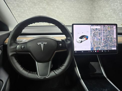Used 2019 Tesla Model 3 Long Range AWD/4WD image 17