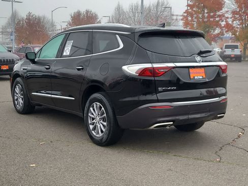Used 2024 Buick Enclave Premium image 12