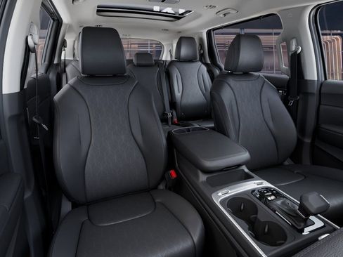 New 2026 Kia Carnival SX FWD image 15
