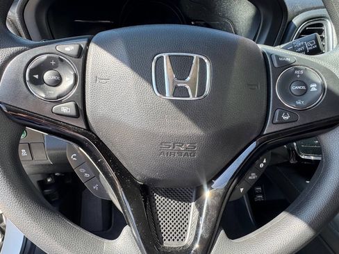 Used 2022 Honda HR-V EX image 17