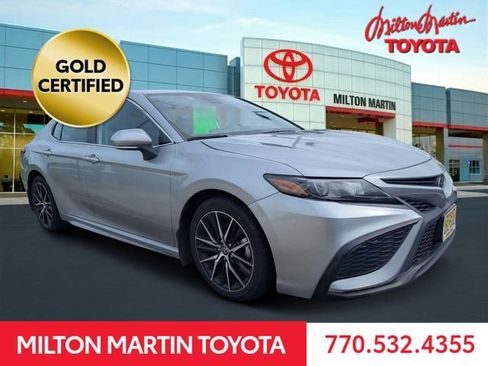 Used 2023 Toyota Camry SE AWD/4WD image 1