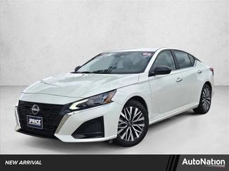 Used 2025 Nissan Altima 2.5 SV video 1