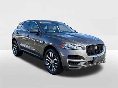 Used 2020 Jaguar F-PACE Prestige image 5