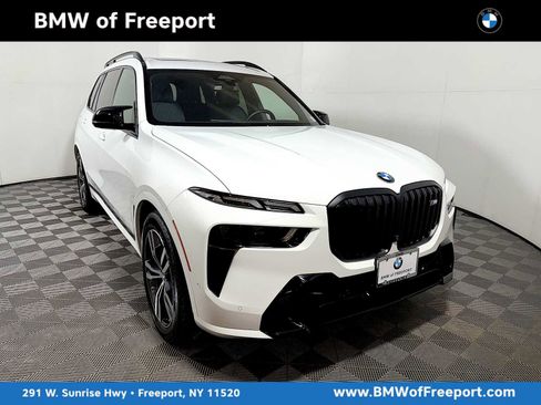 Used 2025 BMW X7 M60i w/ Climate Comfort Package image 1