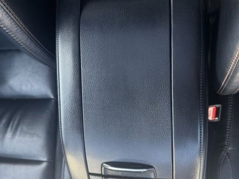 Used 2016 Toyota Highlander XLE image 28