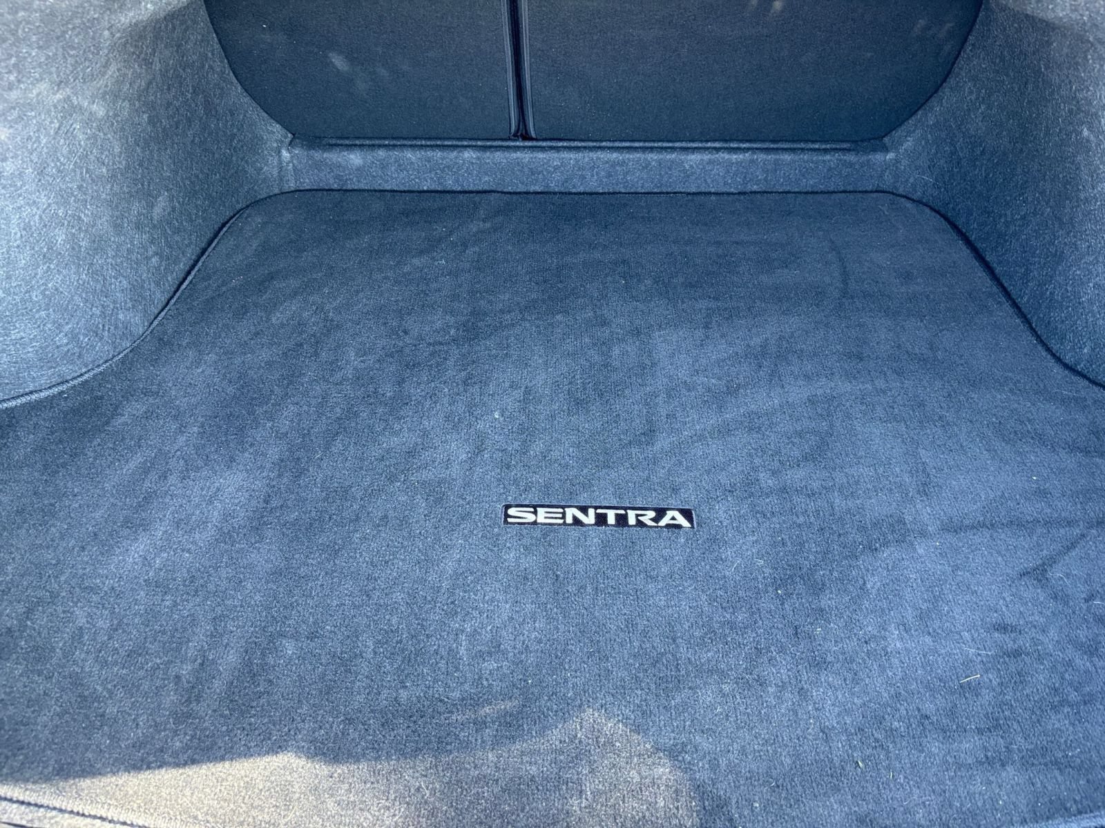 Used 2025 Nissan Sentra SV FWD image 28