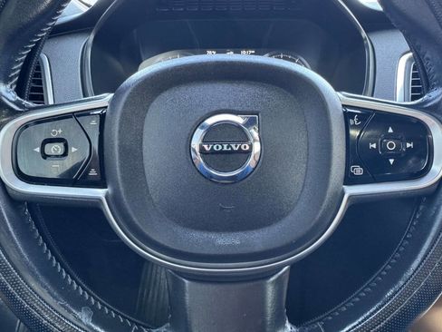 Used 2017 Volvo XC90 T6 Momentum w/ Vision Package image 24