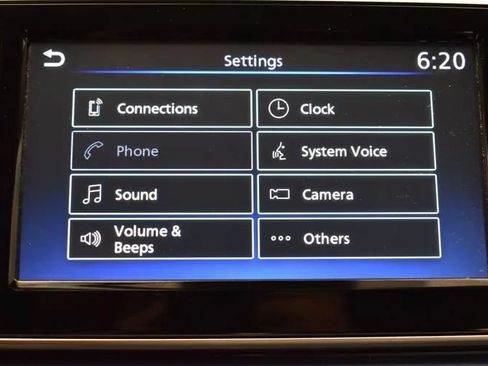Used 2025 Nissan Versa SV FWD image 28