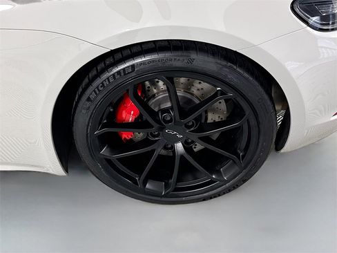Used 2020 Porsche 718 Cayman GT4 image 21
