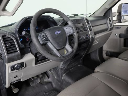 Used 2017 Ford F250 XL w/ Power Equipment Group RWD image 16