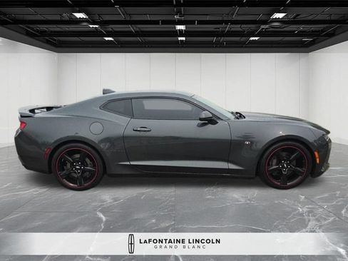 Used 2018 Chevrolet Camaro SS RWD image 8