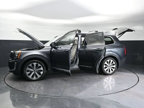 Used 2022 Kia Telluride EX w/ EX Premium Package AWD/4WD image 34
