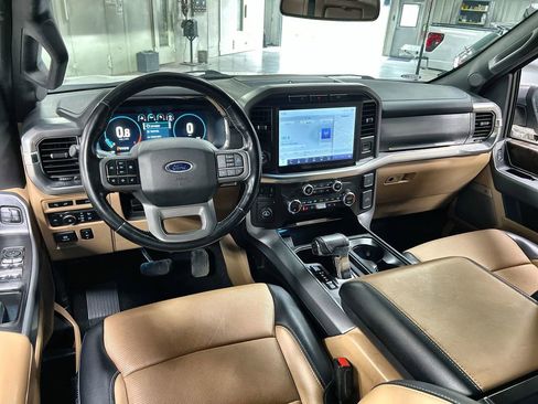 Used 2021 Ford F150 Lariat RWD image 19