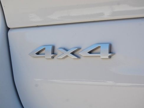 Used 2024 Jeep Grand Cherokee Laredo X w/ Trailer Tow Package image 9