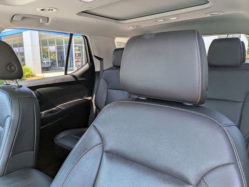 Used 2021 Chevrolet Traverse Premier w/ Redline Edition FWD image 15