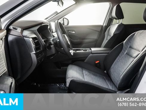 Used 2023 Nissan Rogue SV AWD/4WD image 16