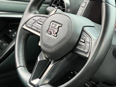 Used 2024 Nissan GT-R T-spec w/ T-Spec Takumi Edition image 22