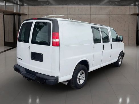 Used 2020 Chevrolet Express 2500 w/ Driver Convenience Package RWD image 8