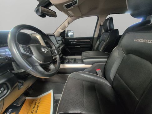 Used 2019 RAM 1500 Laramie AWD/4WD image 9