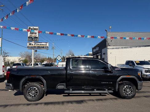 Used 2023 GMC Sierra 3500 SLT w/ SLT Premium Package image 9