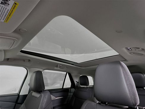 New 2026 Ford Explorer Active w/ Active Comfort Package image 17