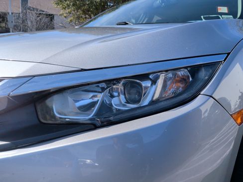 Used 2017 Honda Civic EX-L image 3