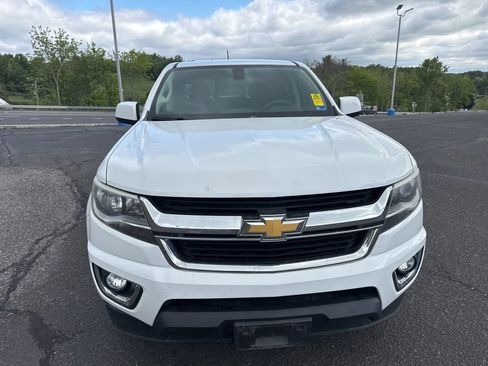 Used 2018 Chevrolet Colorado LT w/ LT Convenience Package AWD/4WD image 3