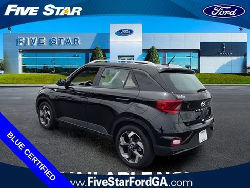 Used 2026 Hyundai Venue SEL FWD image 5