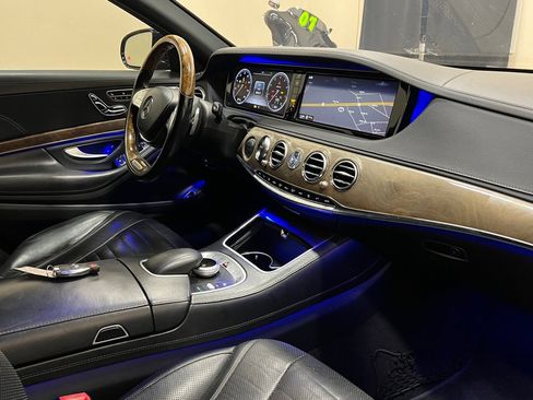 Used 2014 Mercedes-Benz S 550 Sedan image 15