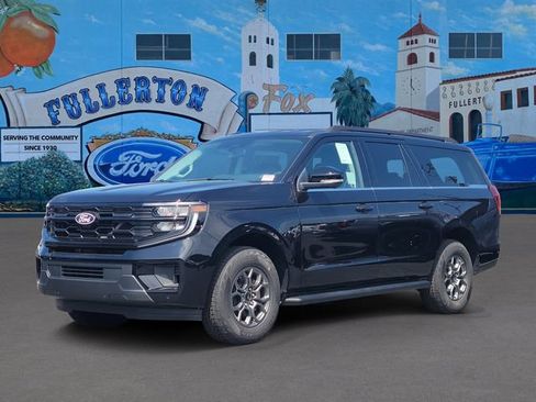 New 2027 Ford Expedition Max Active RWD image 3