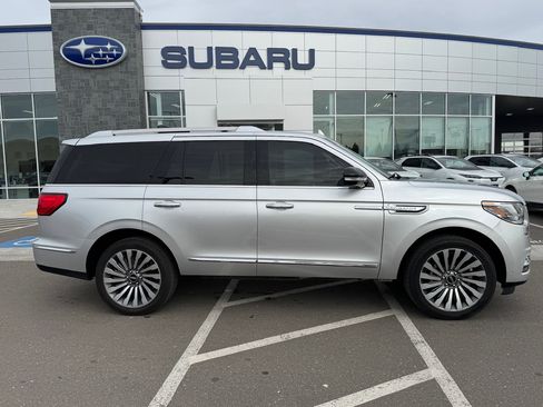 Used 2018 Lincoln Navigator Reserve w/ Technology Package image 8