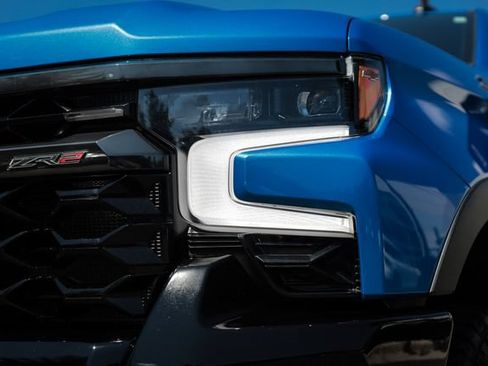 Used 2025 Chevrolet Silverado 1500 ZR2 w/ Technology Package AWD/4WD image 21