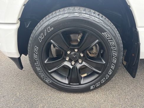 Certified 2023 RAM 1500 Big Horn AWD/4WD image 40