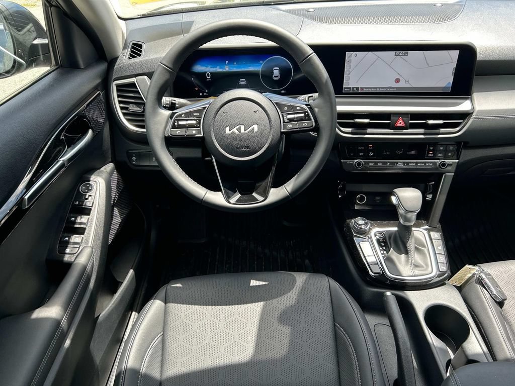 Used 2025 Kia Seltos EX w/ EX Sunroof Package AWD/4WD image 9