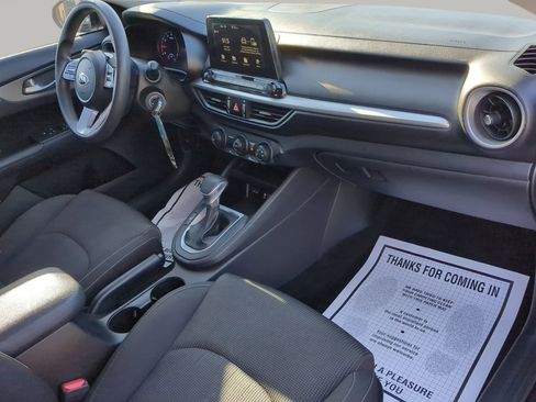 Used 2020 Kia Forte LXS image 39