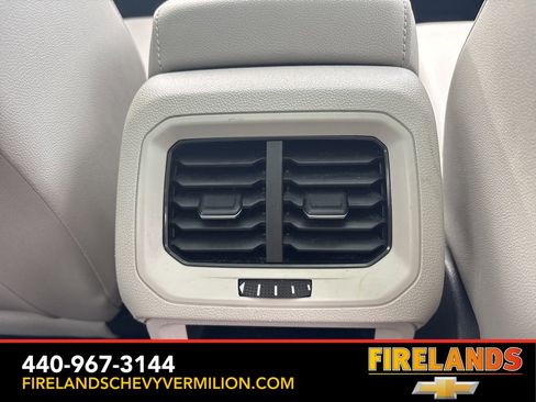 Used 2023 Volkswagen Tiguan SE R-Line image 39