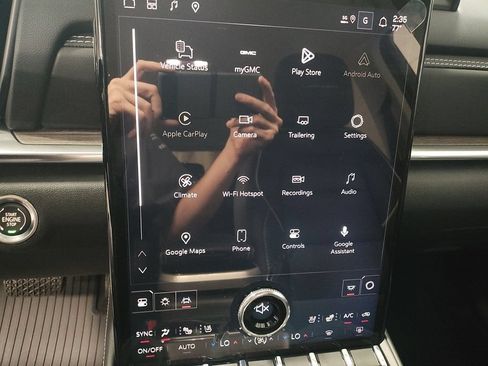 New 2027 GMC Terrain Denali w/ LPO, Floor Liner Package AWD/4WD image 28
