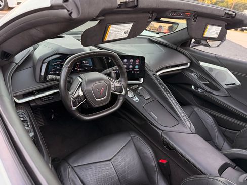 Used 2021 Chevrolet Corvette Stingray Premium Cpe w/ Z51 Performance Package RWD image 4