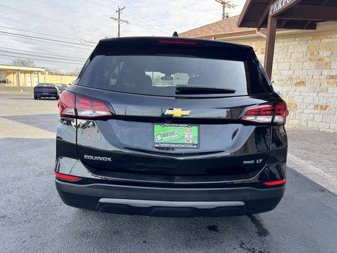 Used 2024 Chevrolet Equinox LT image 3
