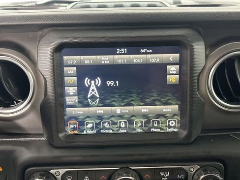Used 2023 Jeep Wrangler Unlimited Rubicon 4xe w/ Cold Weather Group AWD/4WD image 13