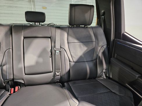 Used 2024 Toyota Tundra Platinum AWD/4WD image 14