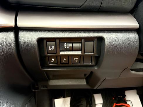 Used 2021 Subaru Crosstrek 2.5i Limited w/ Moonroof Package 1 image 18