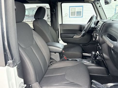 Used 2017 Jeep Wrangler Sport w/ Quick Order Package 24S image 17