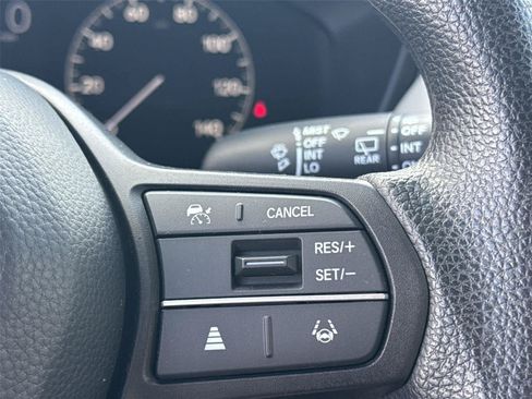 Used 2025 Honda HR-V LX image 20