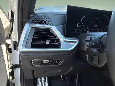 Used 2023 BMW X7 xDrive40i w/ Executive Package AWD/4WD image 29