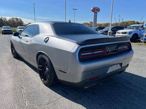 Used 2018 Dodge Challenger T/A image 3
