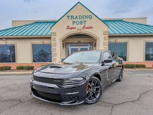 Used 2023 Dodge Charger GT w/ Plus Group image 2