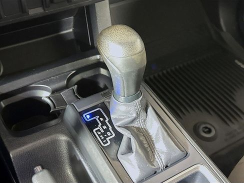 Used 2020 Toyota Tacoma SR image 17